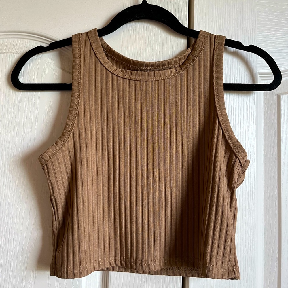 Brown/tan ribbed crop top